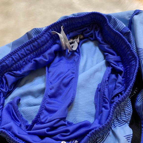 NWOT Nike Dri-Fit Running Shorts, Blue Medium - Picture 4 of 6